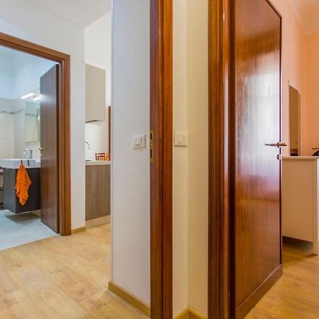Amedeo Apartment Рим Екстериор снимка