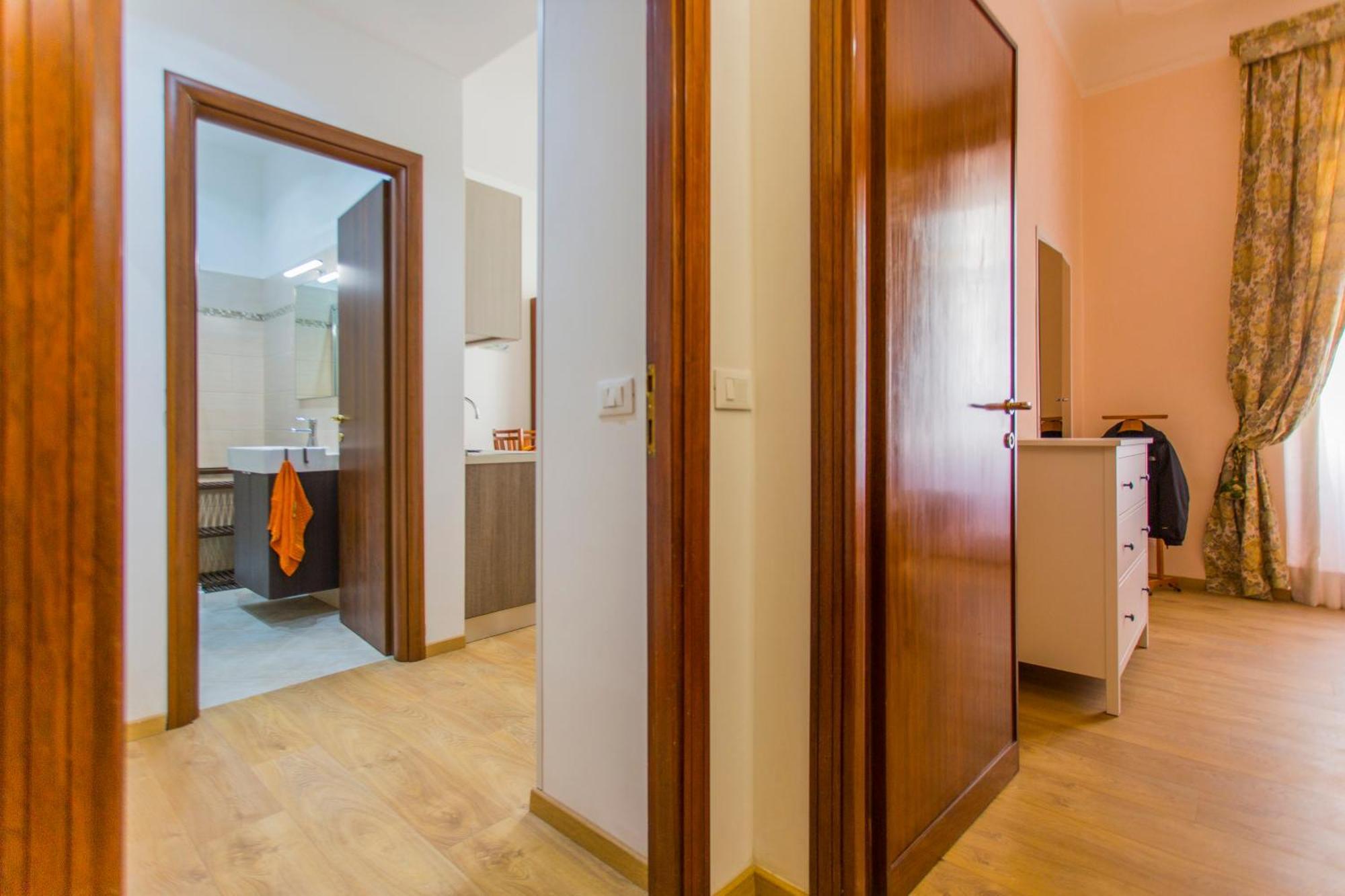 Amedeo Apartment Рим Екстериор снимка