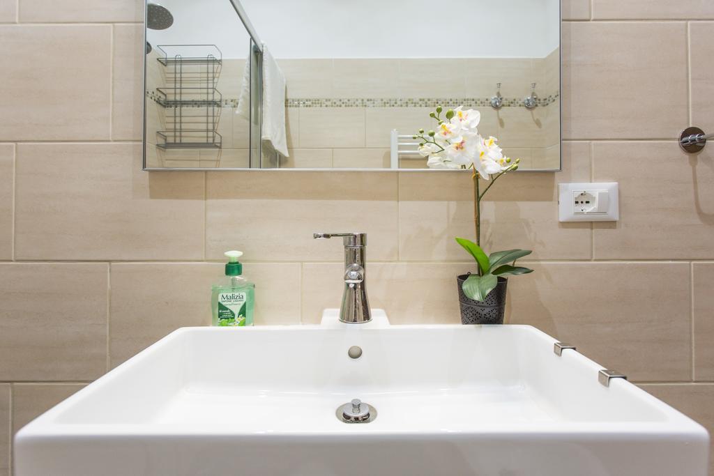 Amedeo Apartment Рим Екстериор снимка