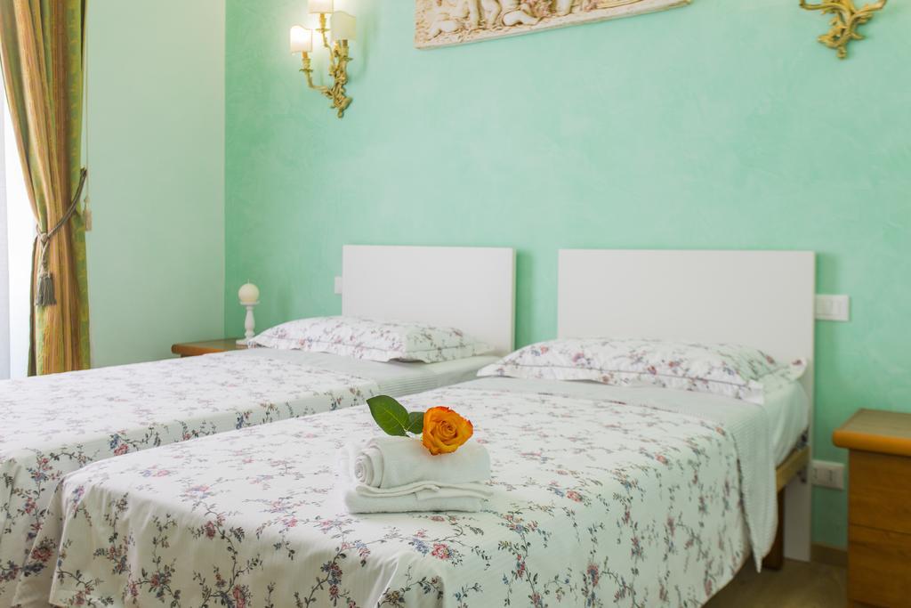 Amedeo Apartment Рим Екстериор снимка